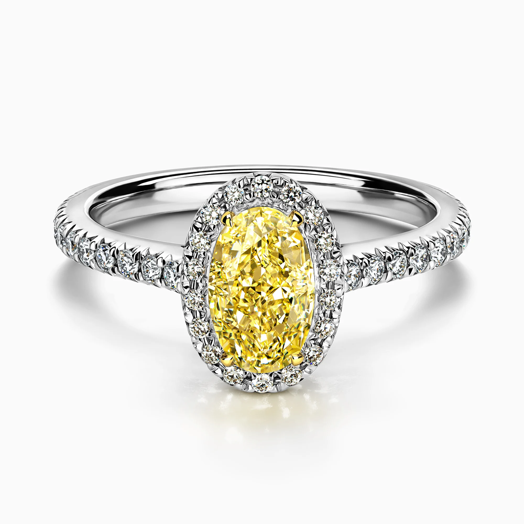 Кольцо с желтым бриллиантом огранки 