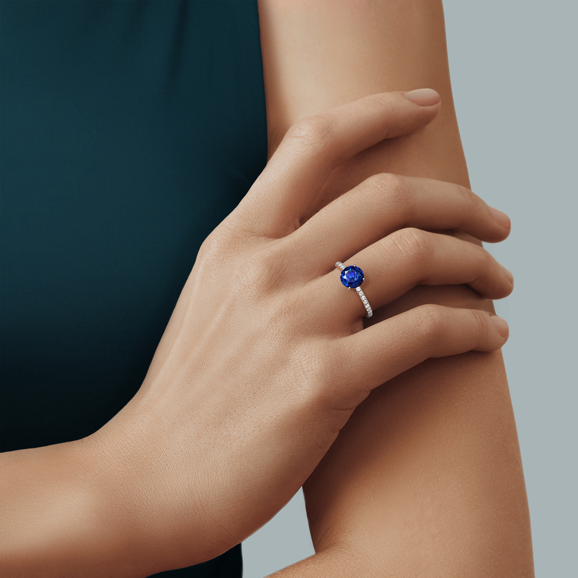 Кольцо с сапфиром и бриллиантовой дорожкой «Saphir», артикул BDR2981-BR-SAPH