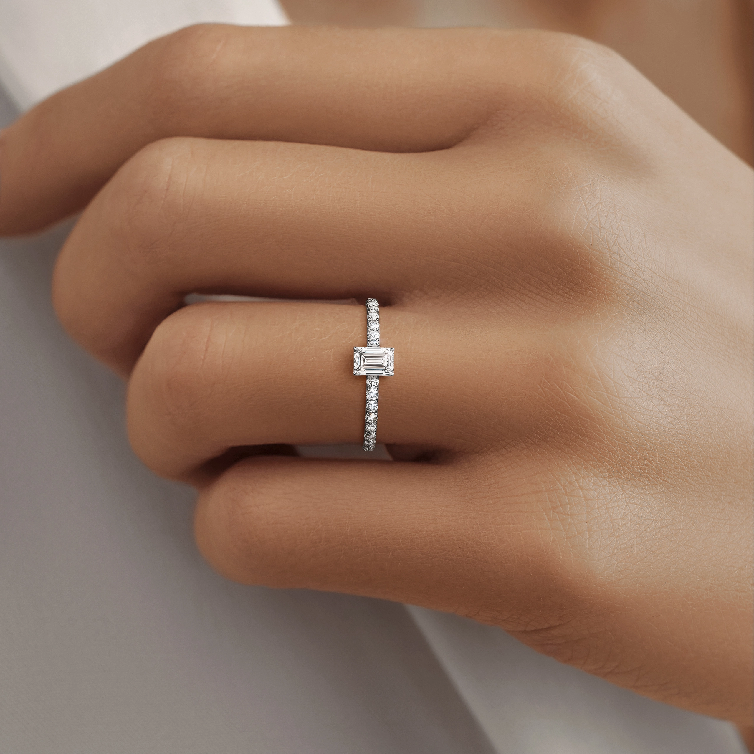 Помолвочное кольцо с бриллиантом «Admiration», артикул LR0096EM01