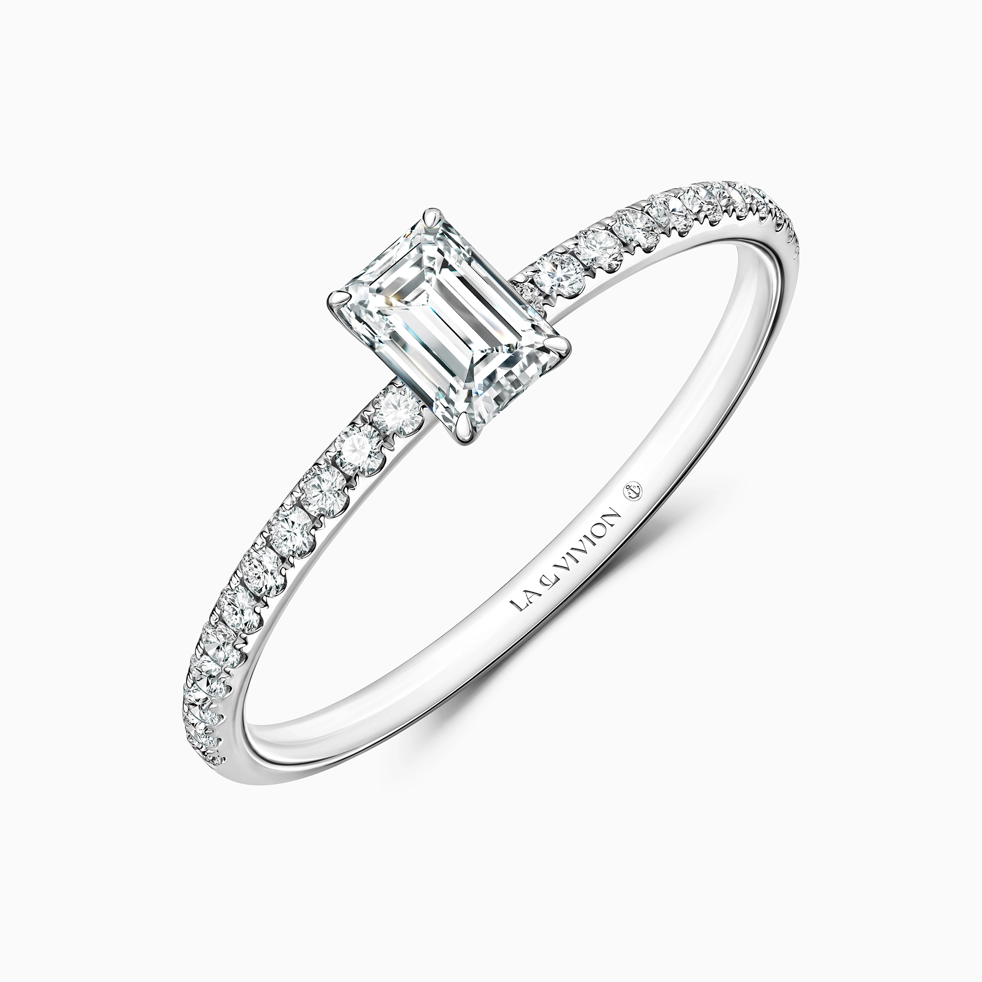 Помолвочное кольцо с бриллиантом «Admiration», артикул LR0111EM01