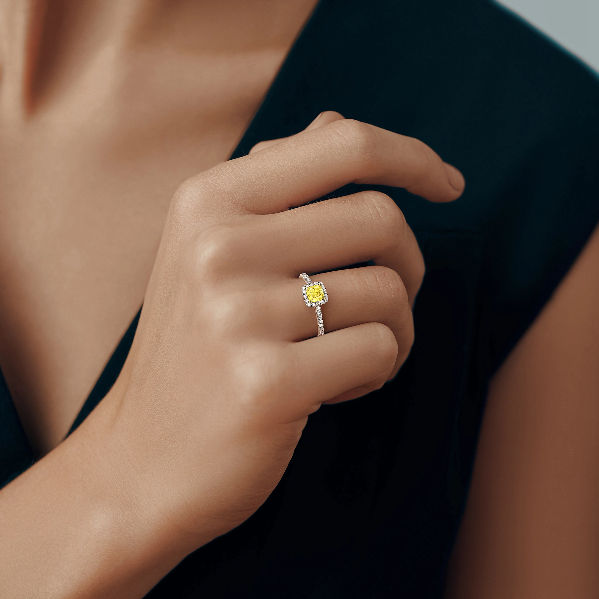 Кольцо с желтым бриллиантом Tentation, артикул LR2214CU02