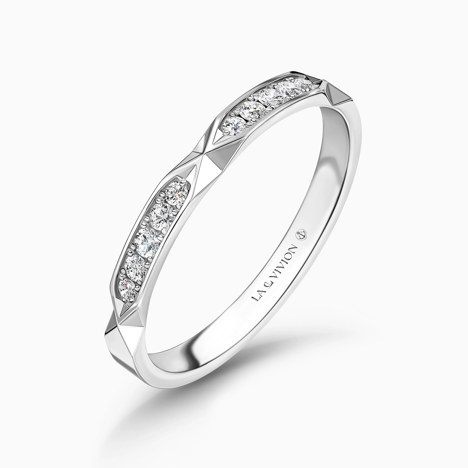 Обручальное кольцо с 10 бриллиантами